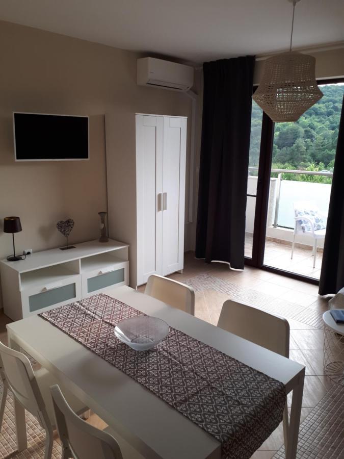 Casa Angela Apartment Primorsko Ngoại thất bức ảnh